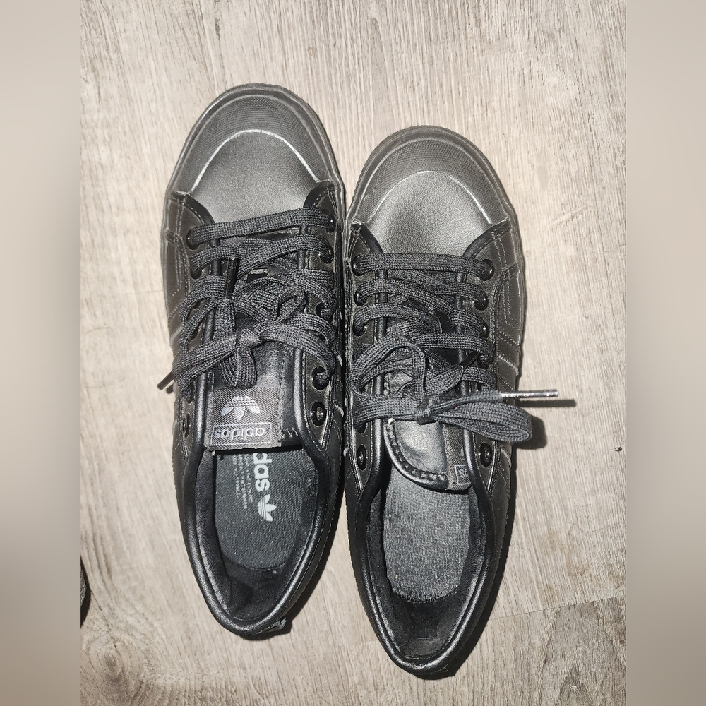 Adidas Nizza platform sneaker